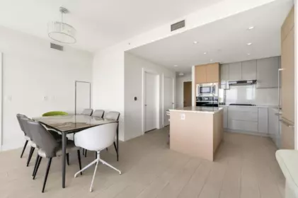 2202 3438 Sawmill Crescent, Vancouver, BC, Vancouver — Apartment/Condo for sale