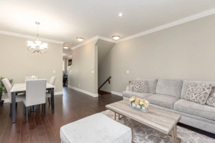 64 6383 140 Street, Surrey, BC, Surrey — Townhouse for sale