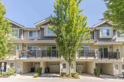Swimming Pool Photo of 64 6383 140 Street, Surrey, BC