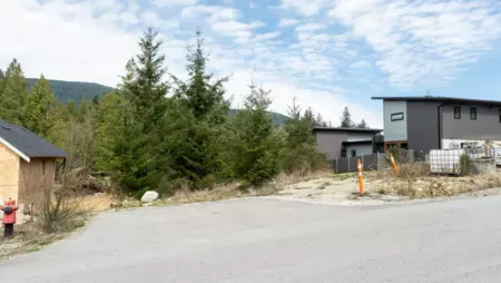 1221 Castle Road, Gibsons, BC, Gibsons — Land for sale