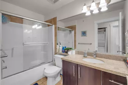 Primary Bathroom Photo of 37 7428 14th Avenue, Burnaby, BC
