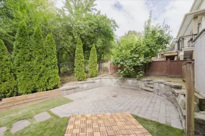 Front Yard Photo of 127 23925 116 Avenue, Maple Ridge, BC