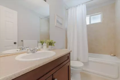 Laundry Room Photo of 127 23925 116 Avenue, Maple Ridge, BC