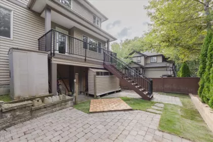 Swimming Pool Photo of 127 23925 116 Avenue, Maple Ridge, BC