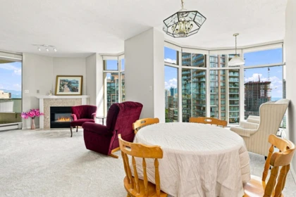 Breakfast Nook Photo of 2201 6188 Patterson Avenue, Burnaby, BC