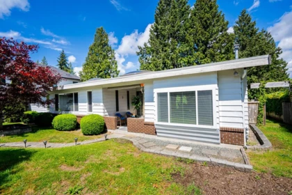 20571 46a Avenue, Langley, BC, Langley — Single Family Residence for sale