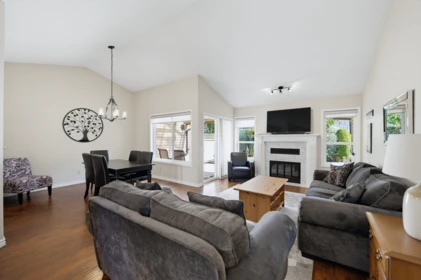 Breakfast Nook Photo of 7 9515 Woodbine Street, Chilliwack, BC