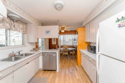 Breakfast Nook Photo of 33460 Conway Place, Abbotsford, BC