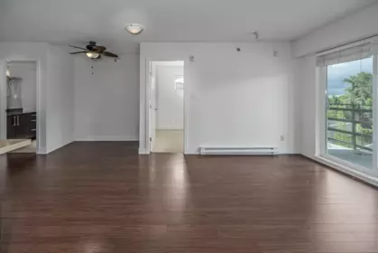 Pantry Photo of 406 15735 Croydon Drive, Surrey, BC