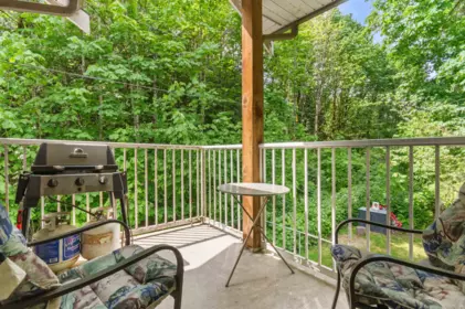 Garage Interior Photo of 1 1265 Ryder Street, Hope, BC