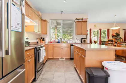 Guest Bathroom Photo of 1 1265 Ryder Street, Hope, BC