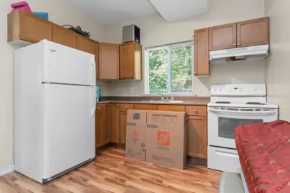 Kitchen Island Photo of 1 1265 Ryder Street, Hope, BC
