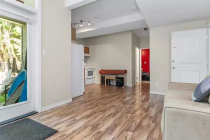 Kitchen Photo of 1 1265 Ryder Street, Hope, BC