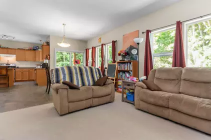 Staircase Photo of 1 1265 Ryder Street, Hope, BC