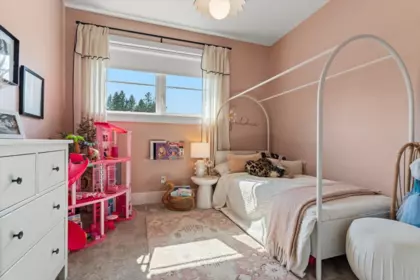 Hallway Photo of 3898 Coachstone Way, Abbotsford, BC