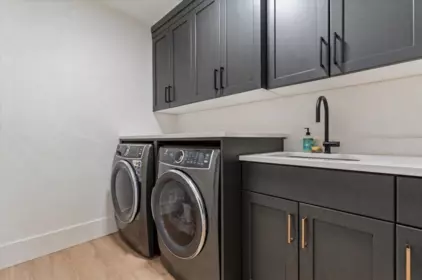 Primary Bathroom Photo of 3898 Coachstone Way, Abbotsford, BC