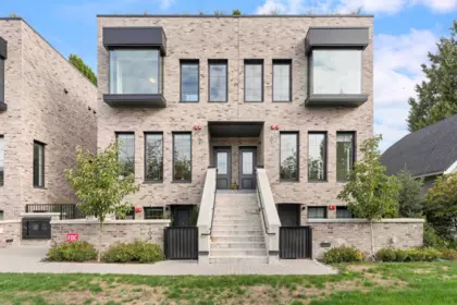 102 157 W King Edward, Vancouver, BC, Vancouver — Townhouse for sale