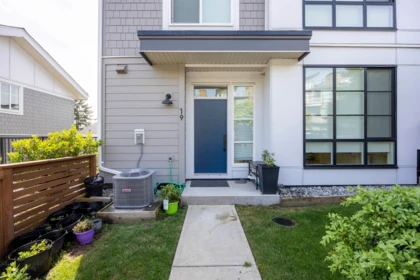 Staircase Photo of 19 23183 136 Avenue, Maple Ridge, BC
