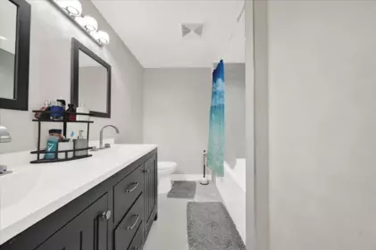 Powder Room Photo of 10154 247 Street, Maple Ridge, BC