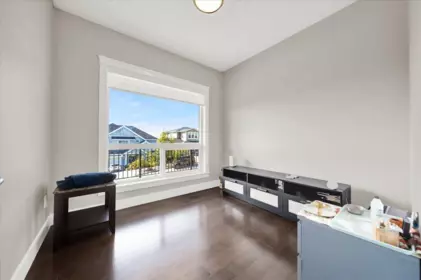 Swimming Pool Photo of 10154 247 Street, Maple Ridge, BC