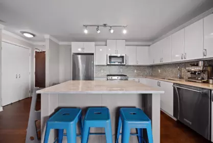 Kitchen Island Photo of 1404 155 W 1st Street, North Vancouver, BC