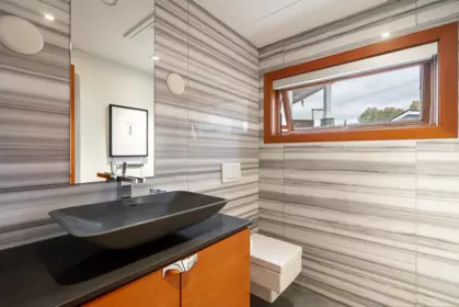 Primary Bathroom Photo of 7317 Barnet Road, Burnaby, BC