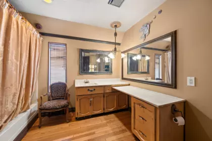 Guest Bathroom Photo of 2122 Everett Street, Abbotsford, BC