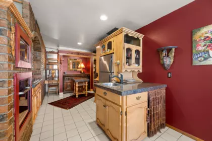 Walk-In Closet Photo of 2122 Everett Street, Abbotsford, BC