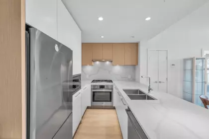 Kitchen Photo of 3202 567 Clarke Road, Coquitlam, BC