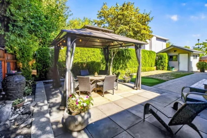 Backyard Photo of 18737 65 Avenue, Surrey, BC