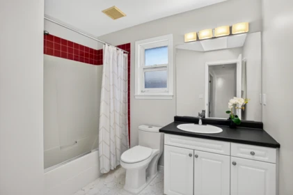 Hallway Photo of 18737 65 Avenue, Surrey, BC