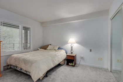 Bedroom 2 Photo of 205 1535 Chesterfield Avenue, North Vancouver, BC