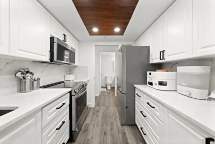 Kitchen Photo of 1002 1190 Pipeline Road, Coquitlam, BC