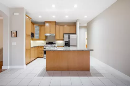 3 15425 Rosemary Heights Crescent, Surrey, BC, Surrey — Townhouse for sale