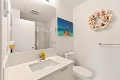 Hallway Photo of 411 828 Gauthier Avenue, Coquitlam, BC