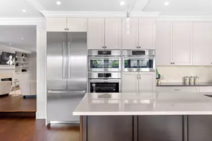 Kitchen Island Photo of 1259 W Keith Road, North Vancouver, BC