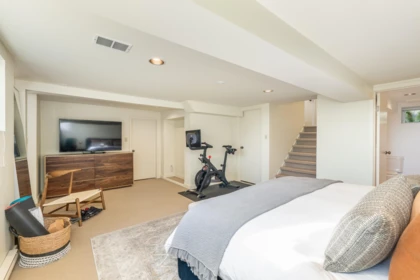 Basement Recreation Room Photo of 2077 Kings Avenue, West Vancouver, BC