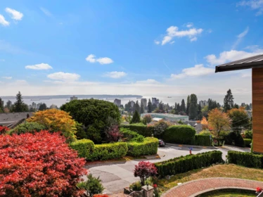 Outdoor Deck Photo of 2077 Kings Avenue, West Vancouver, BC