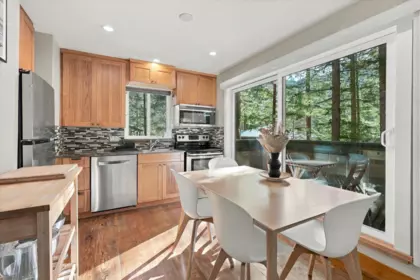 202 2101 Castle Drive, Whistler, BC, Whistler — Townhouse for sale