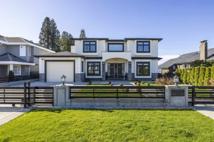 6790 Winch Street, Burnaby, BC, Burnaby — Single Family Residence for sale