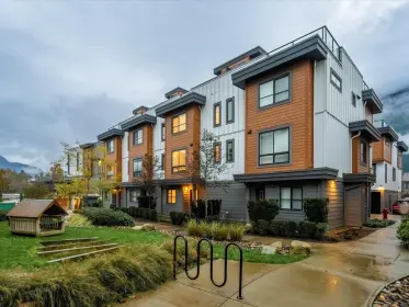 6 39769 Government Road, Squamish, BC, Squamish — Townhouse for sale