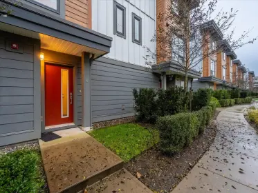 6 39769 Government Road, Squamish, BC, Squamish — Townhouse for sale