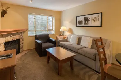 234 4315 Northlands Boulevard, Whistler, BC, Whistler — Apartment/Condo for sale