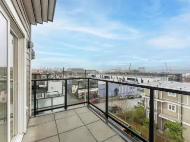 304 2009 E Hastings Street, Vancouver, BC, Vancouver — Apartment/Condo for sale