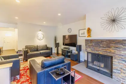 9509 Willowleaf Place, Burnaby, BC, Burnaby — Townhouse for sale