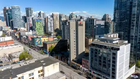 Family Room Photo of 1130 Granville Street, Vancouver, BC