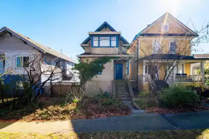 58 E 40th Avenue, Vancouver, BC, Vancouver — Single Family Residence for sale
