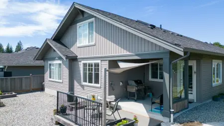5676 Partridge Way, Sechelt, BC, Sechelt — Single Family Residence for sale