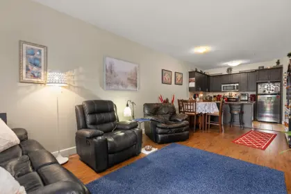 102 46262 First Avenue, Chilliwack, BC, Chilliwack — Apartment/Condo for sale