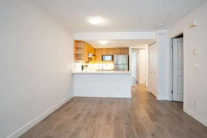 4 7077 Edmonds Street, Burnaby, BC, Burnaby — Apartment/Condo for sale
